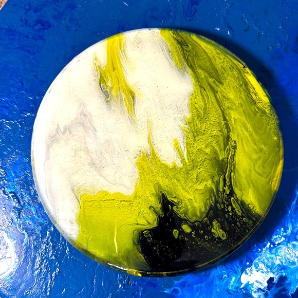 10”- LAZY SUSAN Greens w White Kitchen/Dining - Picture 1 of 7